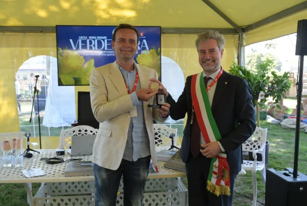 Henric Groenberg receiving City of Lucca Medal